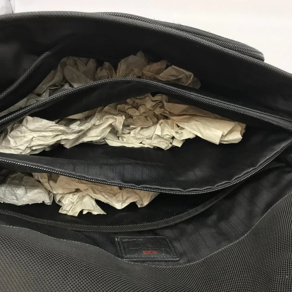 TUMI Alpha 2 Mens Messenger Briefcase Expandable Organizer Laptop Nylon